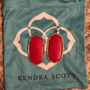 Kendra Scott Danielle Earrings.